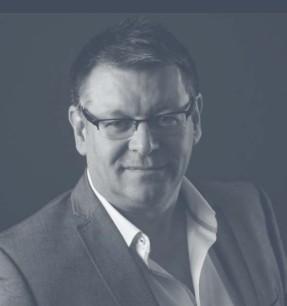 Portrait of Craig Peterson